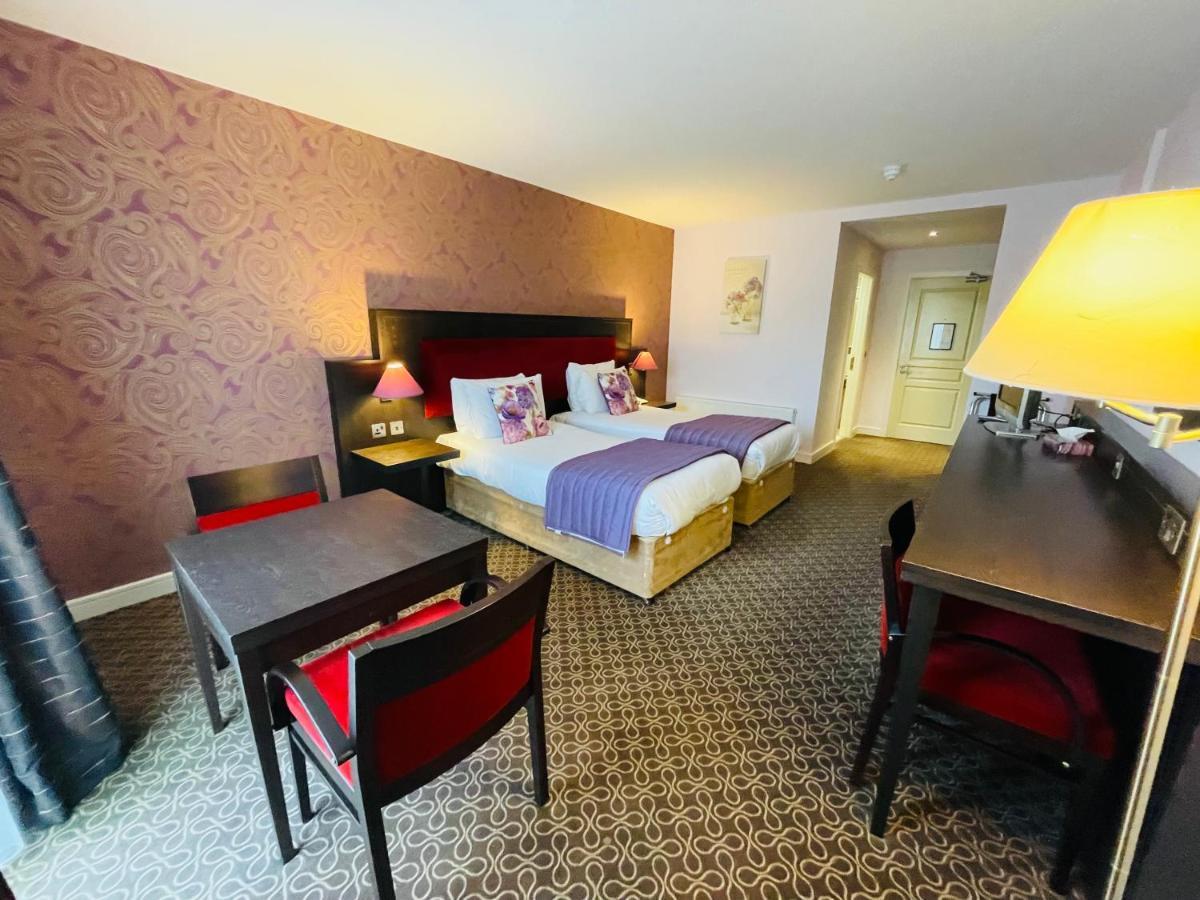 Burren Atlantic Hotel & Holiday Cottages Ballyvaughan Eksteriør billede
